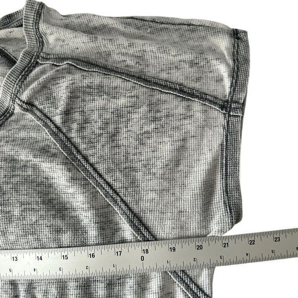Jane & Delaney burnout short sleeve lightweight tee size L gray - Picture 4 of 9